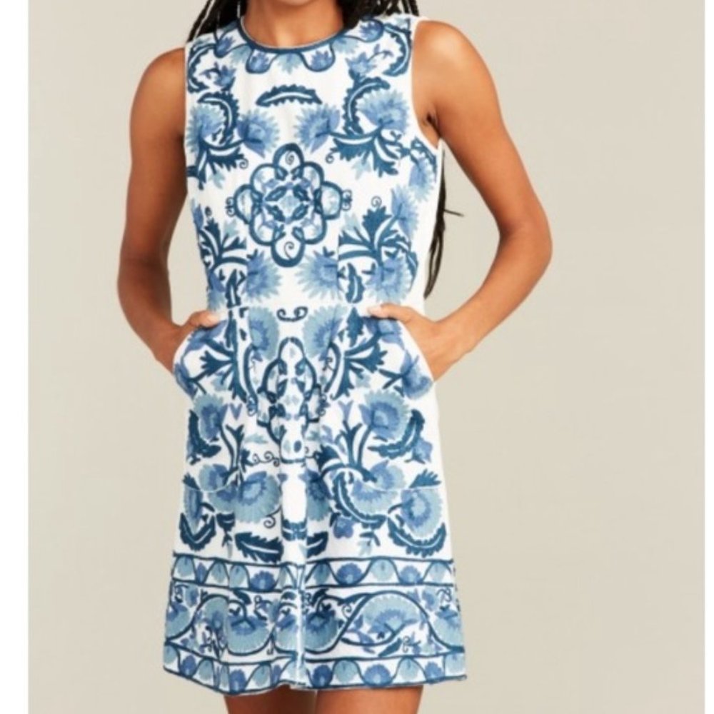 NWT Roller Rabbit Kiki Embroidered Jewel Neck Cotton Sheath Sleeveless Dress